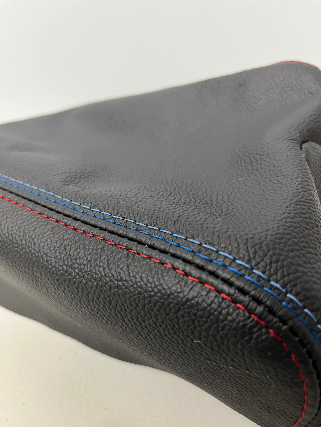 M/Stitching Leather Suede Console Armrest Cover For BMW E36 E46 1991-2005